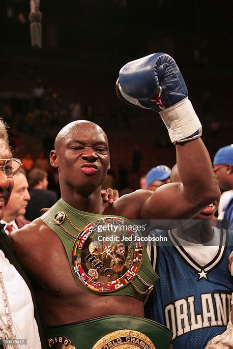 Antonio Tarver celebrates his victory over Roy Jones Jr. in the WBC ...