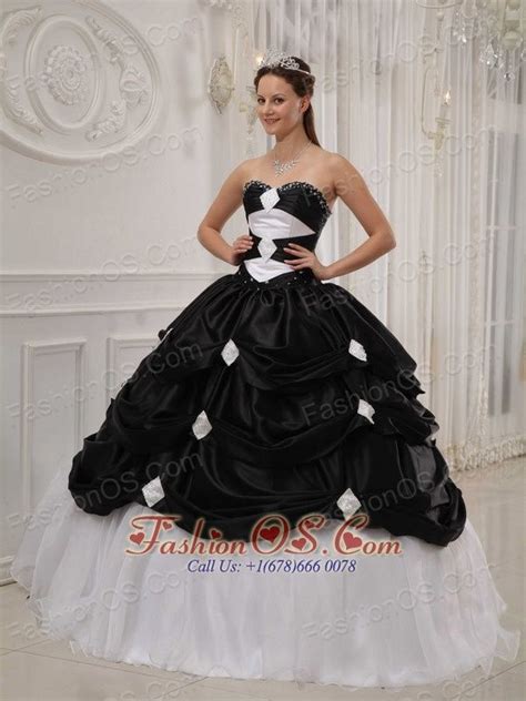 Gorgeous Black And White Quinceanera Dress Sweetheart Taffeta And