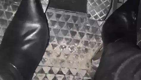 Pedal Pumping Nude Pics XHamster