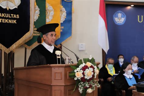 Prof Sarto Dikukuhkan Sebagai Guru Besar Universitas Gadjah Mada