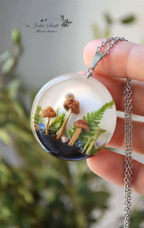 Pendant With Mushrooms In Resin Medallion With Real Mushrooms