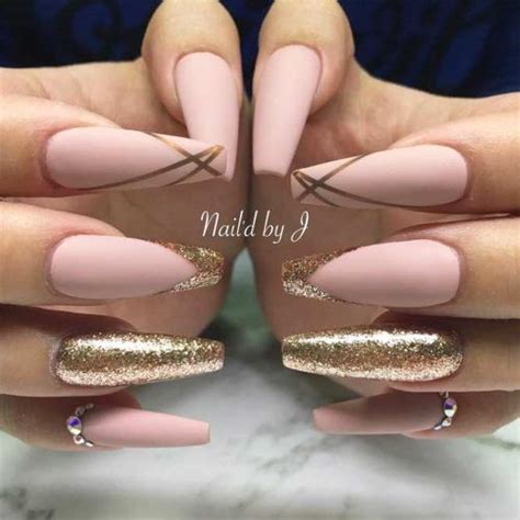 44 Graduation Nails Designs To Recreate For Your Big Day Graduation Nails Gel Nails