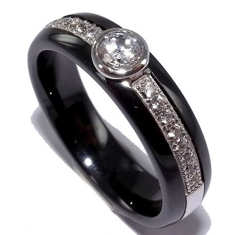 Bague céramique noire et argent rhodi é 1 7g zircons p 5mm T 50 à 60