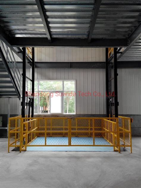 Ce Approved Mezzanine Cargo Lifter Hydraulic Warehouse Freight