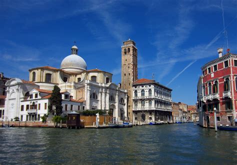 What are the best hotels in Venice's Cannaregio district?