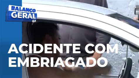 Embriagado Motorista Bate Em Carro Estacionado E No Muro De Oficina