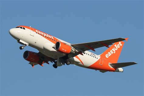 OE LQM Airbus A319 111 EasyJet Europe LFLL Lyon St Flickr