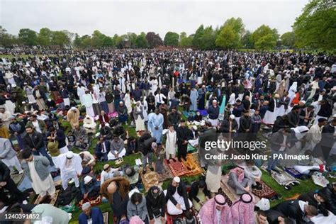 Green Lane Masjid Photos and Premium High Res Pictures - Getty Images