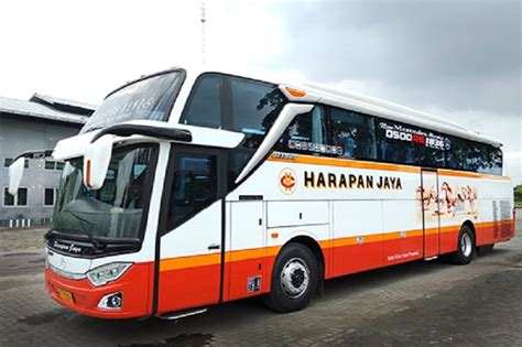 Harga Tiket Bus Harapan Jaya Jelang Mudik Lebaran