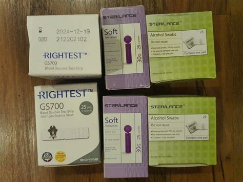 Bionime Rightest GS700 Test Stripes 25s FOC Lancets Alcohol Swab