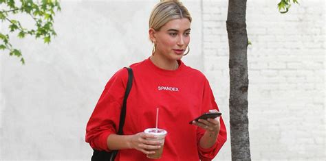 Hailey Baldwin S Body Is ON FIRE In This Hot Pink Bikini