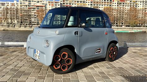 Comparatif Citro N Ami Vs Renault Twizy Une Guerre Sans Merci Et