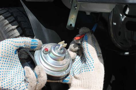 Звуковой сигнал Рено Логан не работает: причины пропажи звукв