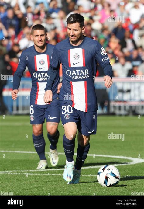 Lionel Messi Marco Verratti Left Of PSG During The French