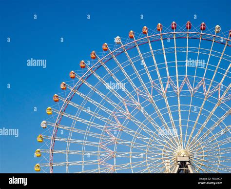 Tempozan Giant Ferris Wheel Hi Res Stock Photography And Images Alamy