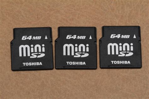 Yahoo オークション 64mb Minisdカード Toshiba 3枚セット