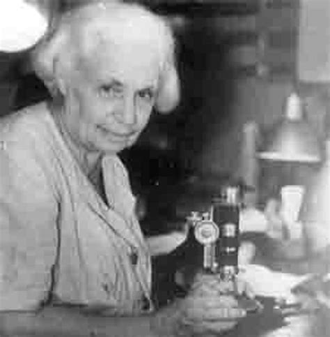 Famous Female Geologists | List of Top Female Geologists