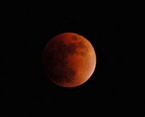 Lunar Eclipse Winter Solstice Make For Darkest Day Of The Year The