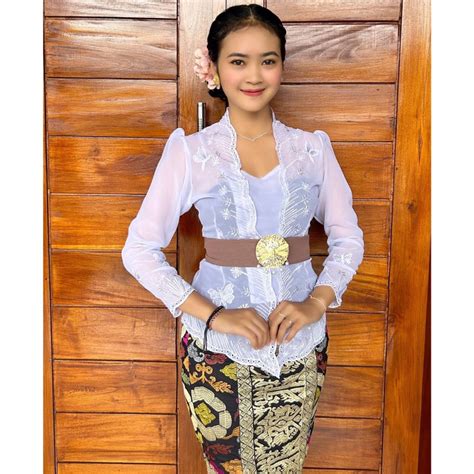 Jual Wkb Kebaya Jadi Bordir Motif Terbaru Kebaya Jadi Bordir