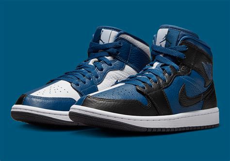 Air Jordan 1 Mid SE Split Blue DR0501 401 SneakerNews