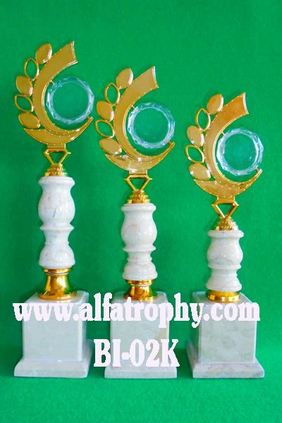 Jual Piala Murah Jual Piala Surabaya Jual Trophy Kode BI 01 I Alfa