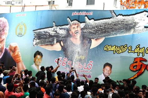 Fans hysteria during release of Ajith Kumar's "Vivegam