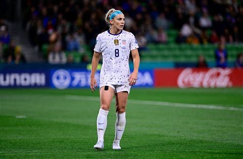 Uswnt Veteran Julie Ertz Retires Leaves Legacy Reflecting Teams