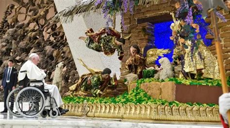 El Papa Francisco invita a descubrir la sencillez de Jesús esta Navidad