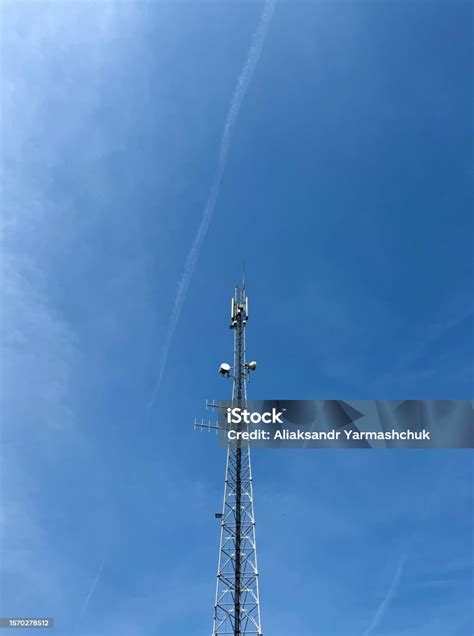 A Base Station In Radio Communications Is A System Complex Of