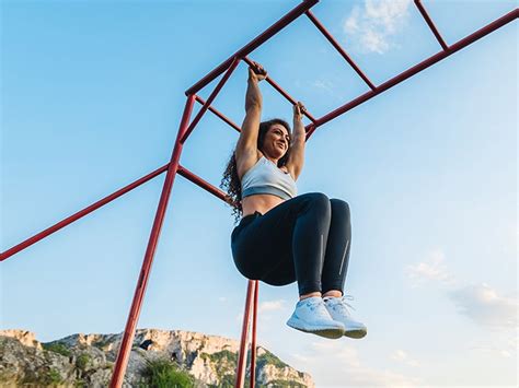 For A Great Core Workout Give Hanging Knee Raises A Try