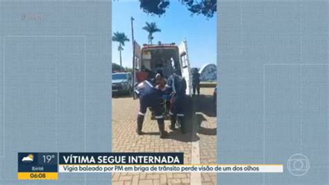 Vídeo Continua internado o homem baleado por um PM depois de briga de