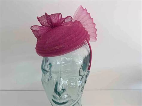 Pillbox Fascinator With Pleated Crin In Magenta Love Fascinators