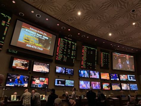 Betmgm Sportsbook At Mgm Grand 41 Photos And 47 Reviews 3799 Las