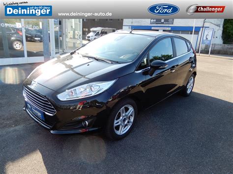 Ford Fiesta Titanium NAVI KLIMAAUTOMATIK WINTER PAKET PDC Gebraucht