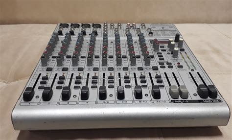 Mesa Behringer Canais Eurorack Ub Fx Pro Parcelamento Sem Juros