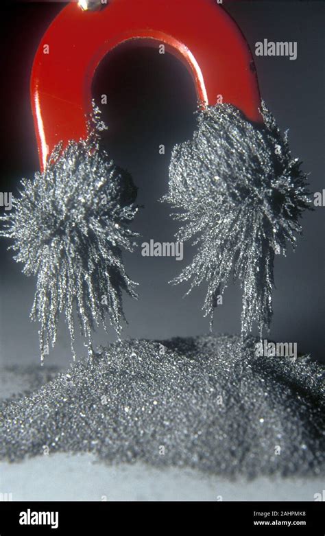 Magnet Iron Filings Hi Res Stock Photography And Images Alamy