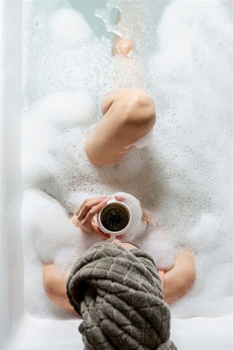 Pin By Waltraud On Pins F R Ig Bubble Bath Photography Bath