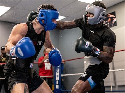 Photos: Jermall Charlo Putting in Work For Jose Benavidez Showdown - Boxing News