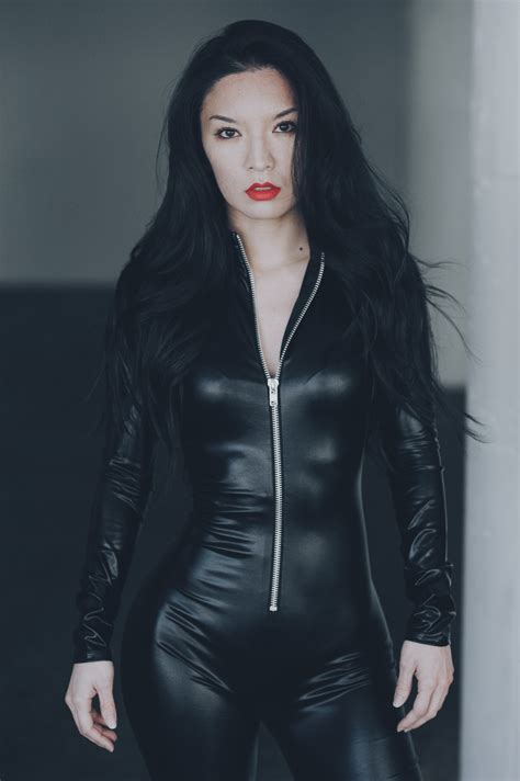 K O B I K I Y A M A — Mariko Sawa