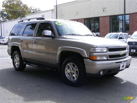 2006 Silver Birch Metallic Chevrolet Tahoe Z71 4x4 20240893 Photo 2