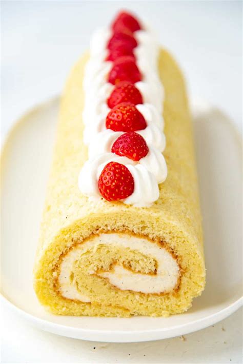 Perfect Vanilla Swiss Roll Recipe The Flavor Bender