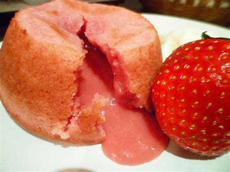 Strawberry White Chocolate Lava Cake – Recipe