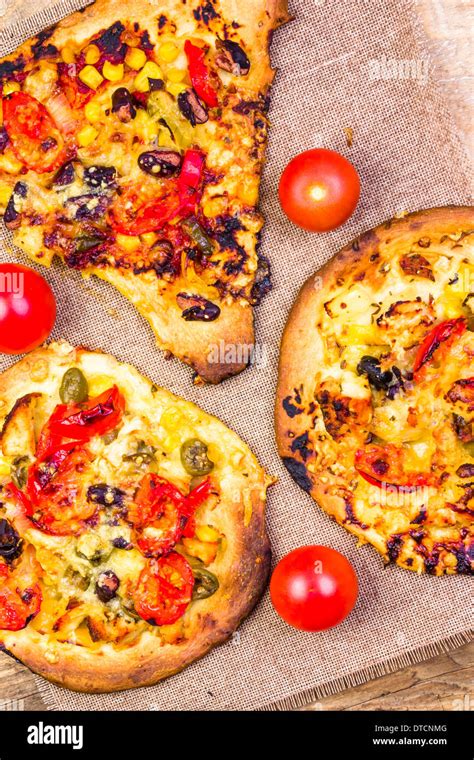 Burnt Cheese Pizza Hi Res Stock Photography And Images Alamy