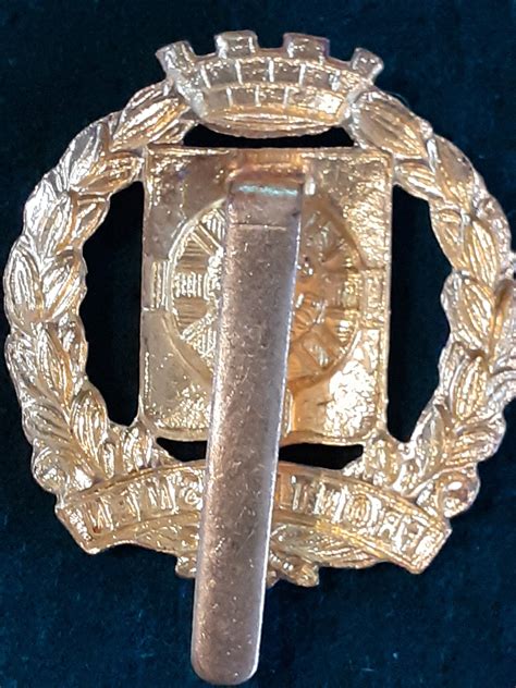 British Frontiersmen Cap Badge Army Group 1944 Militaria