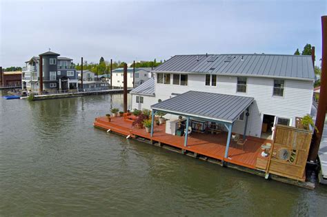 Jantzen Beach Moorage Portland Floating Homes