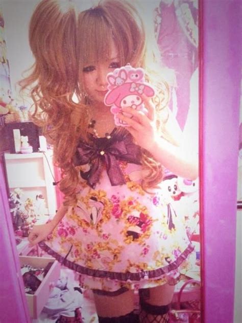 Agejo Gyaru Gyaru Hair Gyaru Fashion Punk Outfits Fashion Outfits Y2k Style Famous Brands