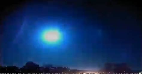 V Deo Meteoro Ilumina Os C Us Do Rio Grande Do Sul Assista D