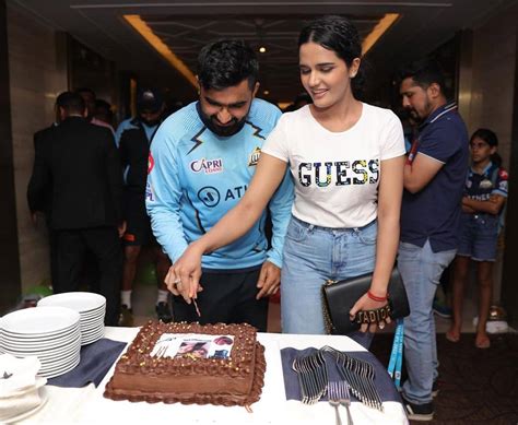 Meet Ridhi Pannu Gujarat Titans All Rounder Rahul Tewatia S Wife In