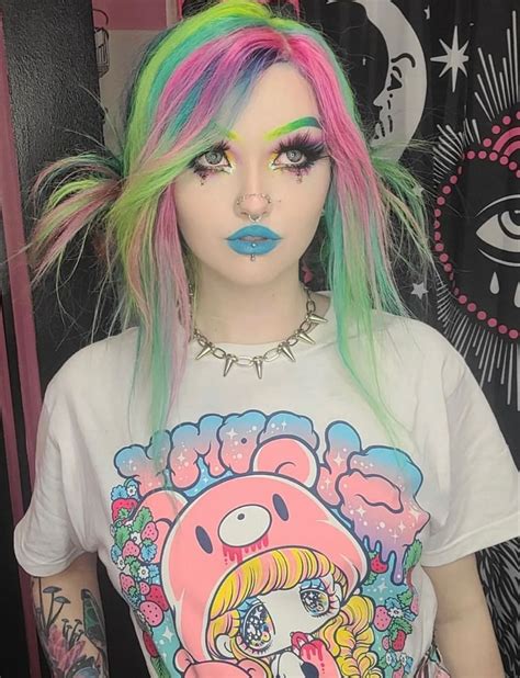 Pin By ᕦᒫᖴᗂ ᗰᕧᓏᗯᓦᕠᖶ On Makeup Goth Hair Pastel Goth Hair Dyed Hair