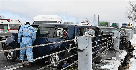 上信越道で複数車両の人身事故 佐久ic―東部湯の丸ic間、通行止め（1日午前10時40分現在）｜信濃毎日新聞デジタル 信州・長野県のニュースサイト